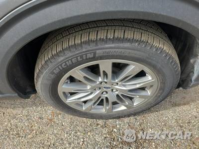 2026 Ford Explorer Platinum - zdjęcie 9 z 28 - miniatura