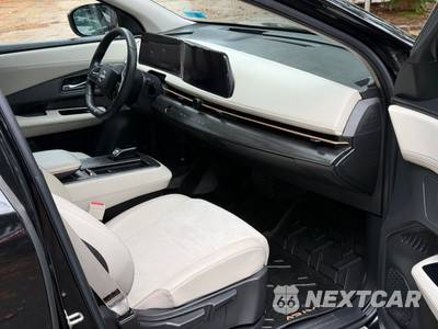 2024 Nissan Ariya ENGAGE e-4ORCE - zdjęcie 18 z 37 - miniatura