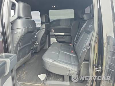 2026 Ford Super Duty F-250 Platinum Crew Cab Medium Bed - zdjęcie 16 z 24 - miniatura