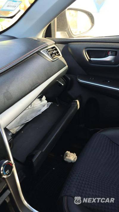 2015 Toyota Camry SE - zdjęcie 27 z 42 - miniatura