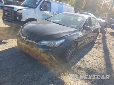 2015 Toyota Camry SE - zdjęcie 1 z 42 - miniatura