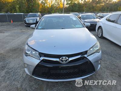 2016 Toyota Camry SE - zdjęcie 2 z 50 - miniatura