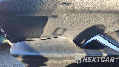 2017 Toyota Camry SE - zdjęcie 20 z 28 - miniatura