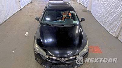 2017 Toyota Camry SE - zdjęcie 2 z 36 - miniatura