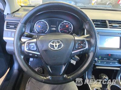 2016 Toyota Camry SE - zdjęcie 10 z 42 - miniatura