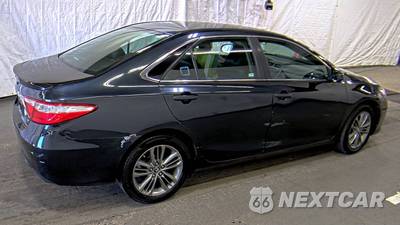 2016 Toyota Camry SE - zdjęcie 4 z 42 - miniatura