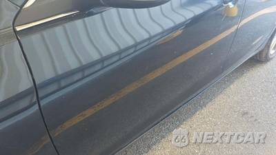 2016 Toyota Camry SE - zdjęcie 26 z 42 - miniatura