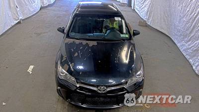 2016 Toyota Camry SE - zdjęcie 2 z 42 - miniatura