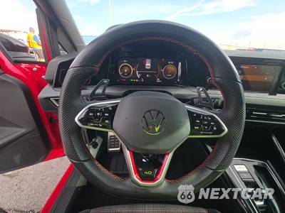 2023 Volkswagen Golf GTI 40th Anniversary Edition Sedan - zdjęcie 10 z 24 - miniatura