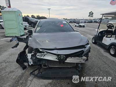2022 Toyota Camry SE - zdjęcie 2 z 33 - miniatura