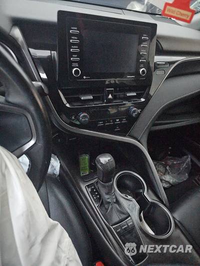 2022 Toyota Camry SE - zdjęcie 11 z 33 - miniatura
