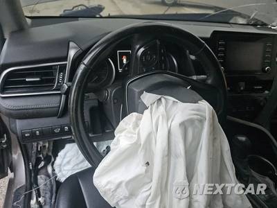 2022 Toyota Camry SE - zdjęcie 10 z 33 - miniatura