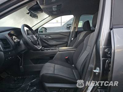 2026 Nissan Rogue SV - zdjęcie 13 z 32 - miniatura