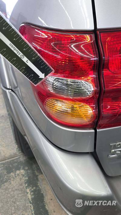 2002 Toyota Sequoia Limited - zdjęcie 46 z 51 - miniatura