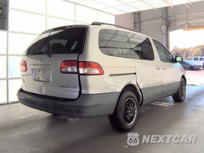 2002 Toyota Sienna CE 114.2" WB - zdjęcie 4 z 37 - miniatura