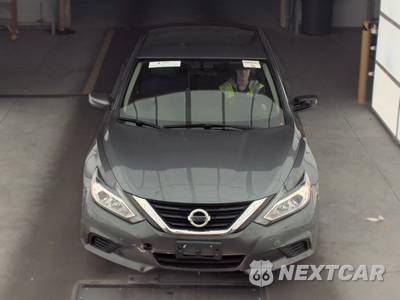 2018 Nissan Altima 2.5 S - zdjęcie 2 z 48 - miniatura