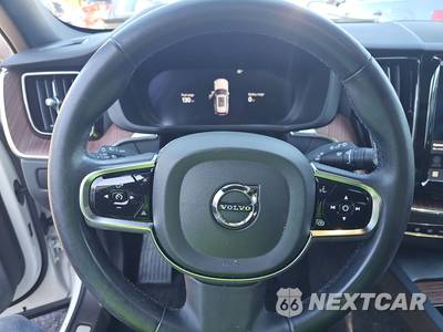 2024 Volvo XC60 Recharge Plug-In Hybrid T8 Plus Dark Theme - zdjęcie 10 z 23 - miniatura