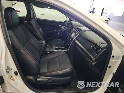 2017 Toyota Camry SE - zdjęcie 8 z 21 - miniatura