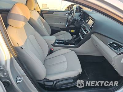 2019 Hyundai Sonata Hybrid SE - zdjęcie 8 z 25 - miniatura