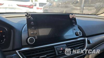 2019 Honda Accord Hybrid Touring - zdjęcie 12 z 19 - miniatura