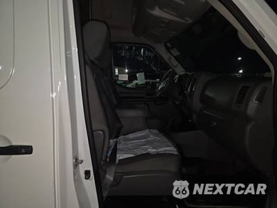 2021 Nissan NV2500 HD Cargo SV High Roof 146.1" WB - zdjęcie 8 z 35 - miniatura