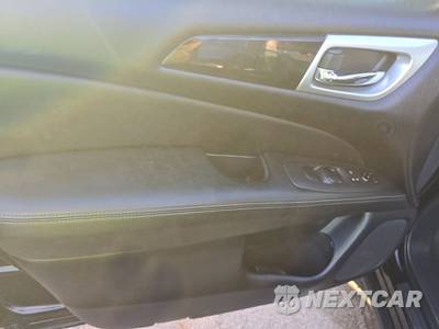 2020 Nissan Pathfinder S - zdjęcie 9 z 39 - miniatura