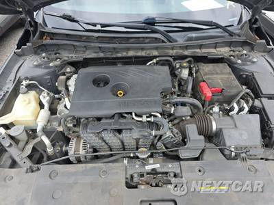 2020 Nissan Altima SR - zdjęcie 15 z 24 - miniatura
