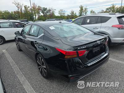 2020 Nissan Altima SR - zdjęcie 6 z 24 - miniatura