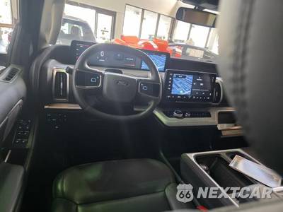 2025 Ford Expedition Active - zdjęcie 7 z 29 - miniatura