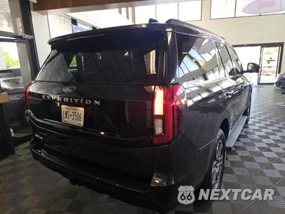 2025 Ford Expedition Active - zdjęcie 12 z 29 - miniatura