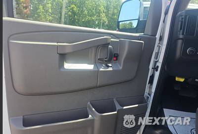 2025 Chevrolet Express 2500 Cargo Van 1WT 135.0" WB - zdjęcie 13 z 14 - miniatura