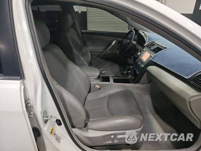 2009 Toyota Camry LE - zdjęcie 8 z 57 - miniatura