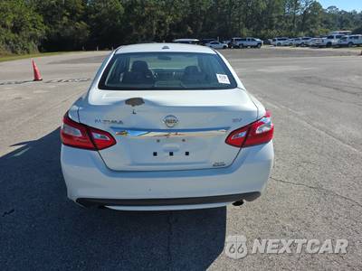 2017 Nissan Altima 2.5 SV - zdjęcie 5 z 17 - miniatura