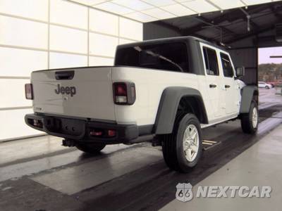 2022 Jeep Gladiator Rubicon Crew Cab Medium Bed - zdjęcie 4 z 24 - miniatura