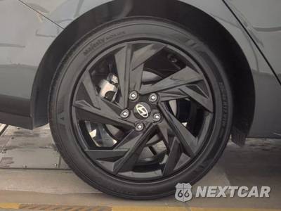 2026 Hyundai Elantra SEL Sport - zdjęcie 11 z 24 - miniatura