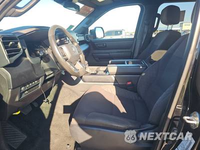2025 Toyota Tundra SR Crew Cab Short Bed - zdjęcie 7 z 43 - miniatura