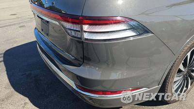 2022 Lincoln Aviator Plug-In Hybrid Black Label Grand Touring - zdjęcie 16 z 18 - miniatura