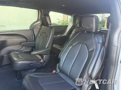 2025 Chrysler Pacifica Select 121.6" WB - zdjęcie 16 z 25 - miniatura