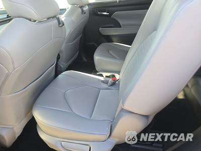2024 Toyota Highlander XLE - zdjęcie 13 z 37 - miniatura