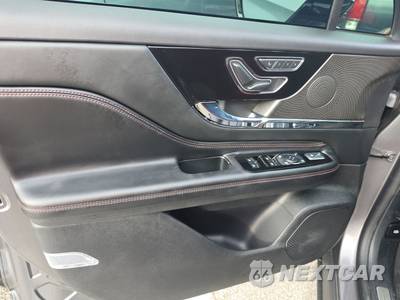 2026 Lincoln Corsair Plug-In Hybrid Grand Touring - zdjęcie 9 z 22 - miniatura