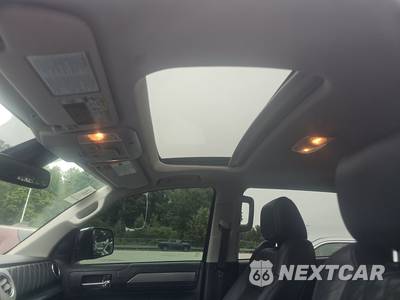 2020 Toyota Tundra Platinum Crew Cab Short Bed - zdjęcie 18 z 20 - miniatura