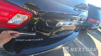 2020 Nissan Pathfinder SL - zdjęcie 20 z 26 - miniatura