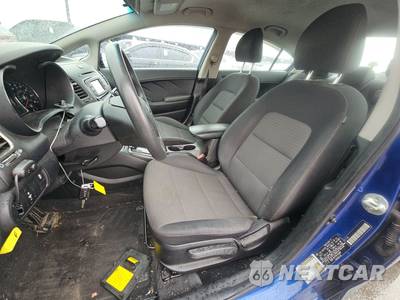 2017 Kia Forte LX Sedan - zdjęcie 7 z 18 - miniatura