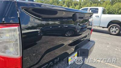 2018 Nissan TITAN SL Crew Cab Short Bed - zdjęcie 22 z 38 - miniatura