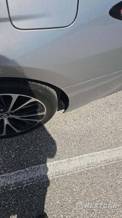 2018 Toyota Camry SE - zdjęcie 21 z 32 - miniatura