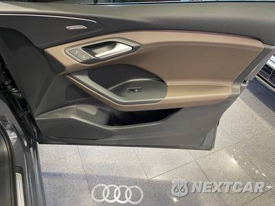 2025 Audi Q6 e-tron Premium Plus - zdjęcie 38 z 56 - miniatura