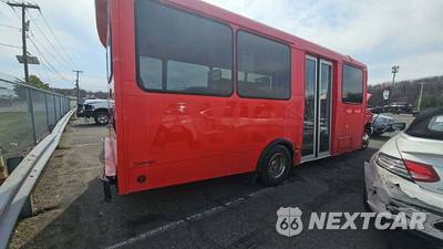 2015 Ford Super Duty E-450 Cutaway DRW - zdjęcie 20 z 26 - miniatura