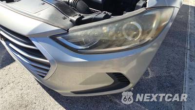 2018 Hyundai Elantra SE Sedan - zdjęcie 37 z 49 - miniatura
