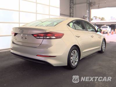 2018 Hyundai Elantra SE Sedan - zdjęcie 4 z 49 - miniatura