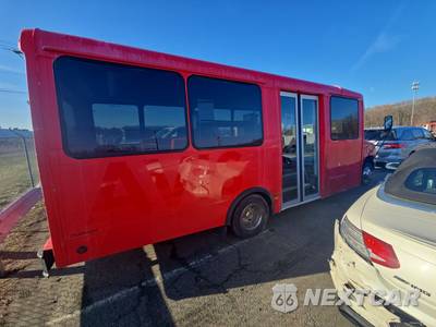 2015 Ford Super Duty E-450 Cutaway DRW - zdjęcie 4 z 26 - miniatura